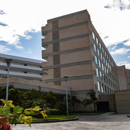 Eurobuilding Hotel & Suites Lecheria Buitenkant foto