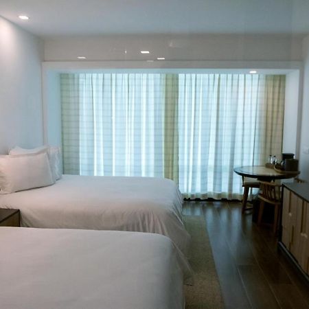 Eurobuilding Hotel & Suites Lecheria Buitenkant foto